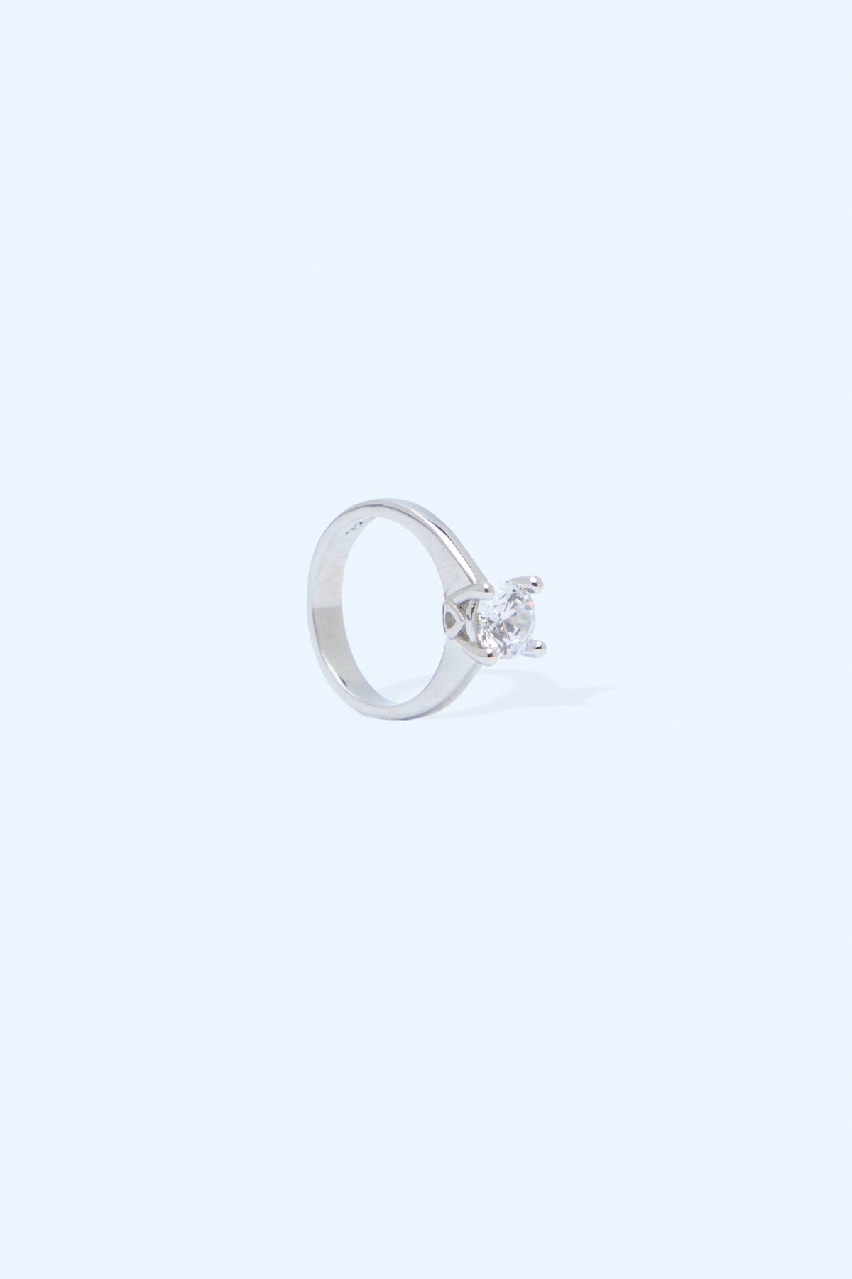 Tina 925 Ayar Gümüş Swarovski Tektaş Yüzük